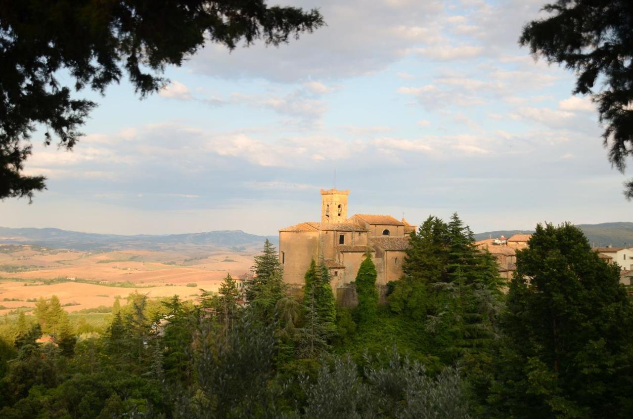 Il Mirtillo - A Truly Magical Place In The Heart Of Tuscany, Nestled In A Medieval Village Chianni Eksteriør billede