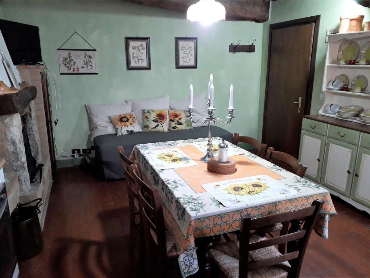 Il Mirtillo - A Truly Magical Place In The Heart Of Tuscany, Nestled In A Medieval Village Chianni Eksteriør billede